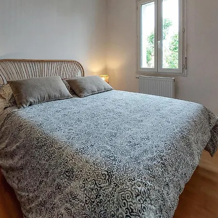 3 Bedroom Lovely In * Andernos-les-Bains